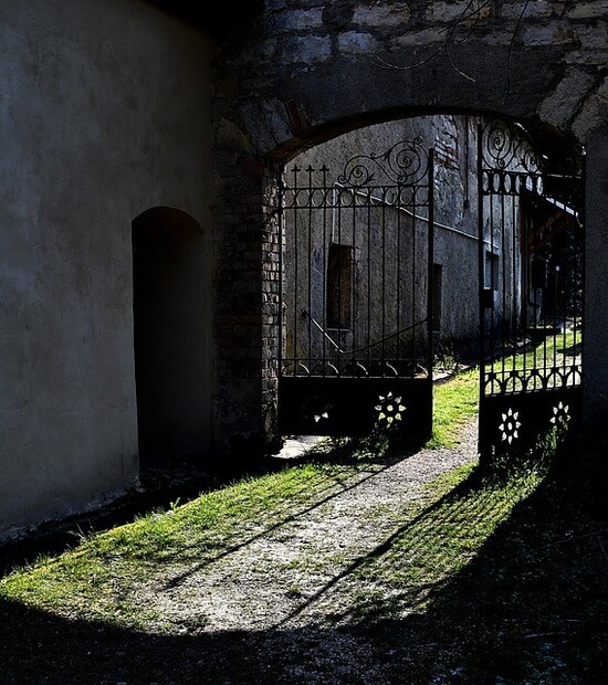 Металлические ворота своими руками - строительство, пошаговая инструкция.